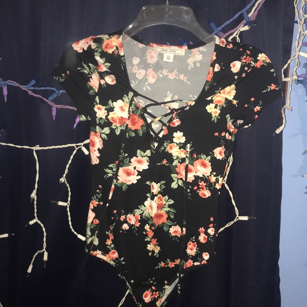 🌸floral bodysuit